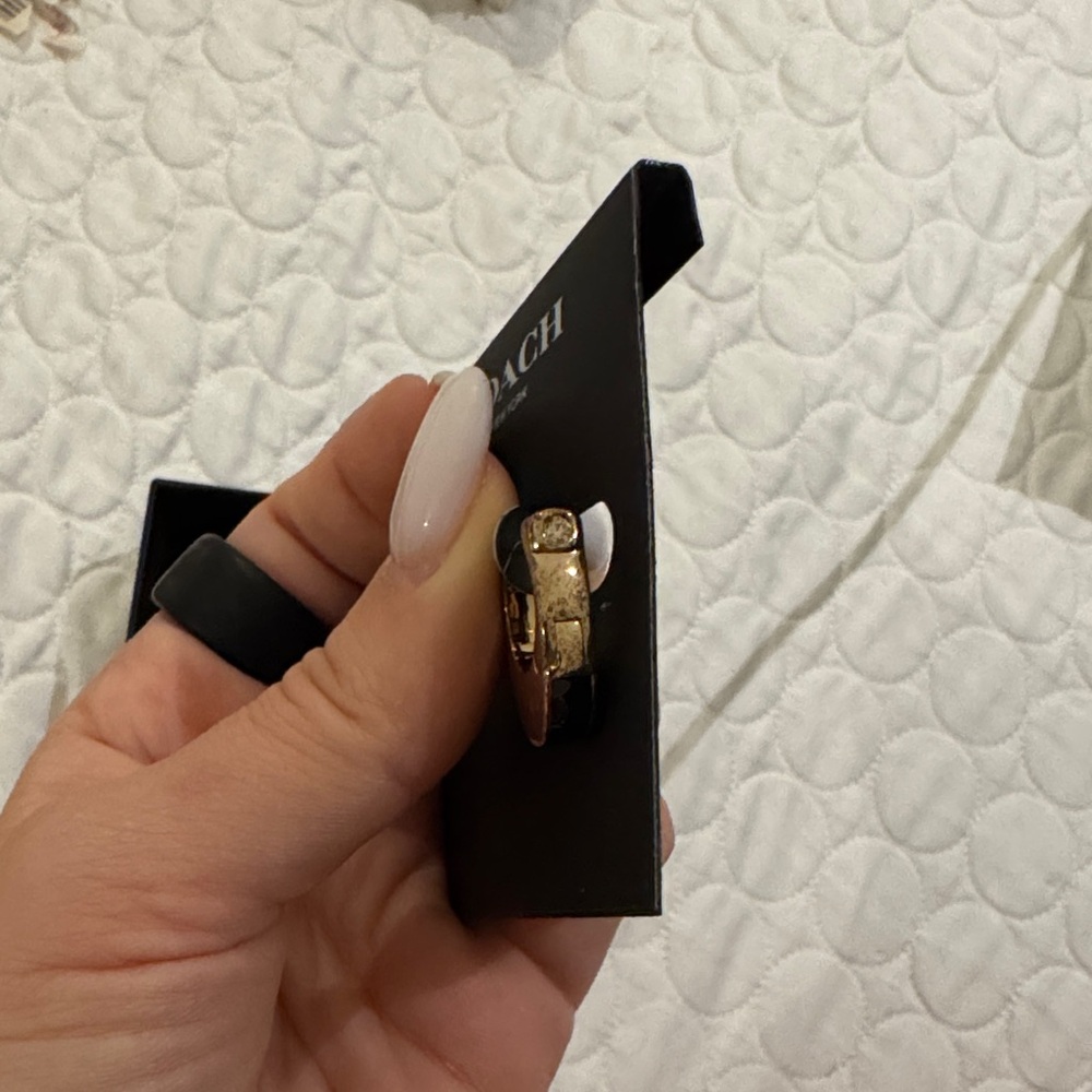 Coach Black and Gold Arch Earrings hoops - Picture 4 of 8